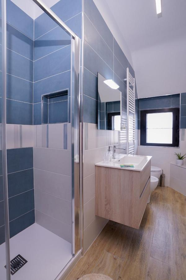 La Casa Di Azzurra Centro Citta Appartamento Fino A 4 Posti Letto E 2 Bagni Foggia Luaran gambar