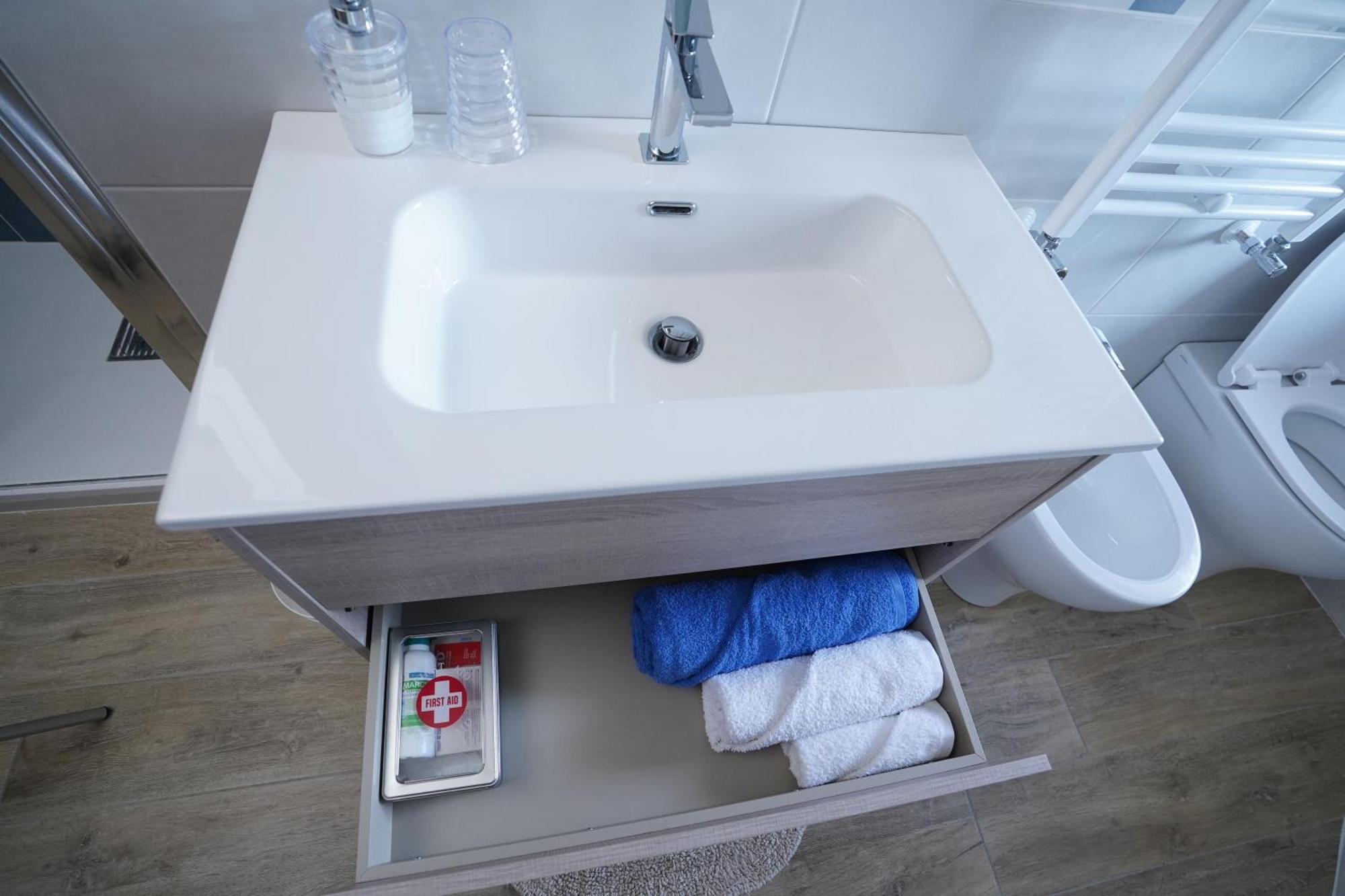 La Casa Di Azzurra Centro Citta Appartamento Fino A 4 Posti Letto E 2 Bagni Foggia Luaran gambar